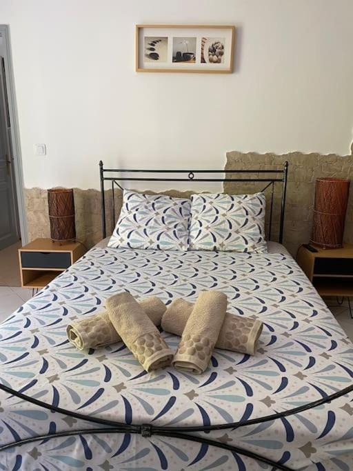 2 Pieces Avec Terrasse Et Parking, Wifi, Climatisation